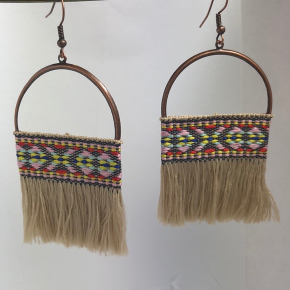 📦Boho earrings tan and tribal pattern new - Picture 7 of 8